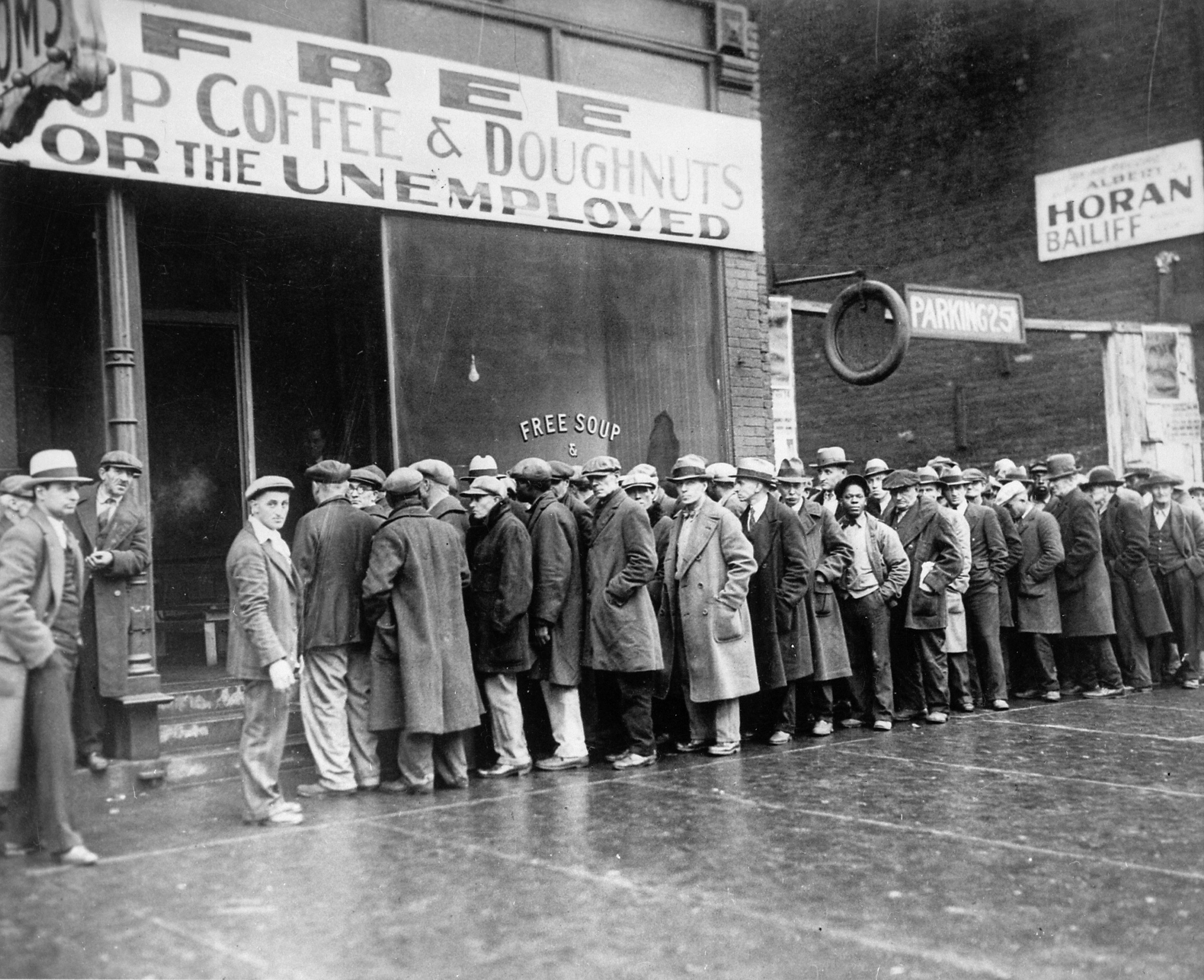 Men queued outside a soup kitchen, Chicago, February 1931
