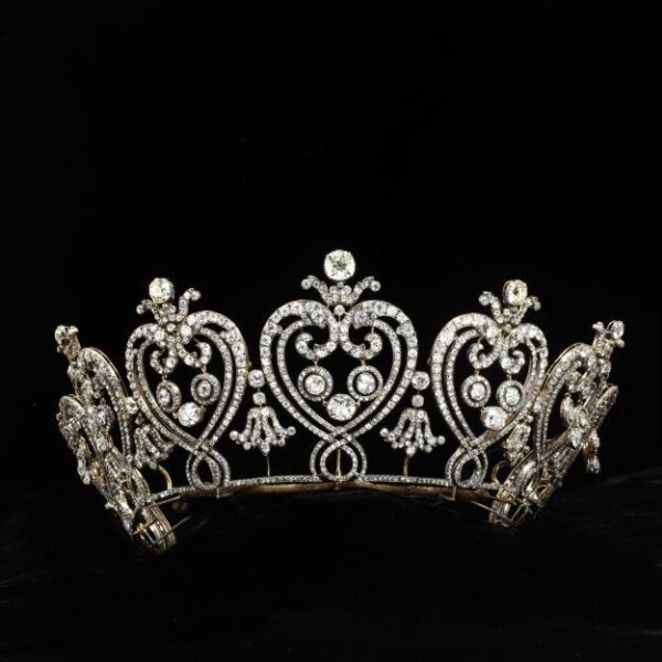 The Manchester Tiara, made by Cartier, 1903, Victoria and Albert Museum, London